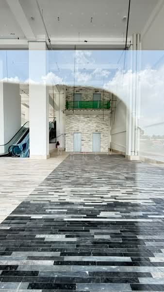 Rumah Niaga untuk Disewa di Taman Tun Dr Ismail (Kuala Lumpur) - Andrew Chng - Entrance - PropertyGuru.com.my