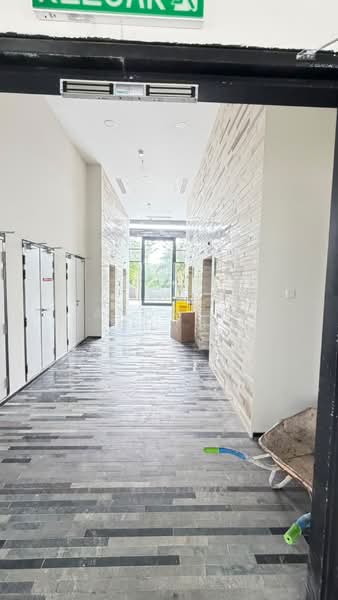 Rumah Niaga untuk Disewa di Taman Tun Dr Ismail (Kuala Lumpur) - Andrew Chng - Corridor - PropertyGuru.com.my