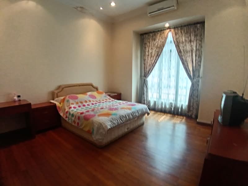 Rumah Banglo untuk Dijual di Leisure Farm (Gelang Patah) - Joanna Koo - Bedroom - PropertyGuru.com.my