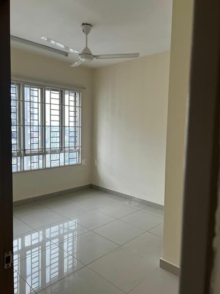 Service Residence for Sale at Platinum Lake PV 21 - Kin L - PropertyGuru.com.my