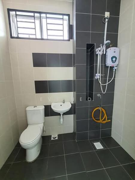 2-storey Terraced House for Rent in Kota Tinggi (Johor) - Eve Neo - Bathroom - PropertyGuru.com.my