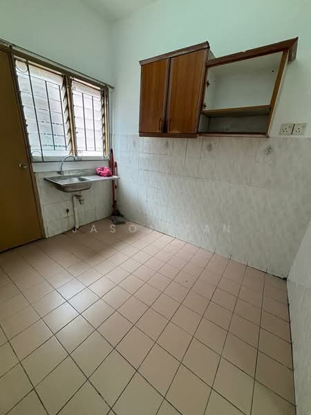 Rumah Teres 2 Tingkat untuk Dijual di TAMAN PUCHONG UTAMA (Puchong) - Jason Tan - Kitchen - PropertyGuru.com.my