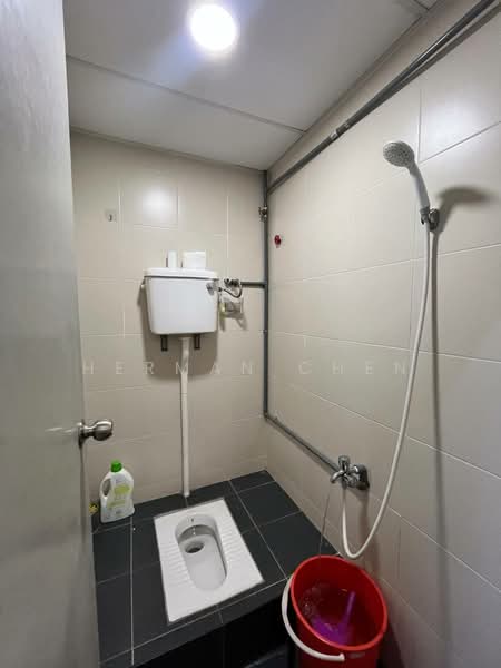 Kedai untuk Disewa di Pusat Perdagangan Danga Utama (Johor Bahru) - Herman Chen - Bathroom - PropertyGuru.com.my