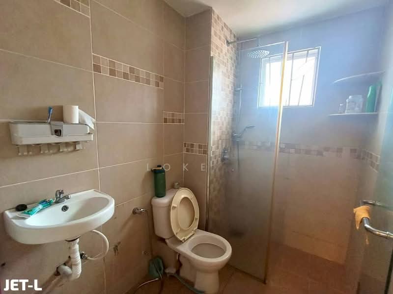 Rumah Teres 2 Tingkat untuk Dijual di Setia Indah (Setia Alam) - Loke . - Bathroom - PropertyGuru.com.my