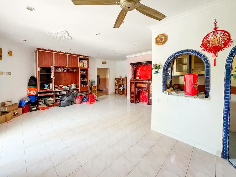 Rumah Teres 2-Tingkat untuk Dijual di Kota Kemuning (Shah Alam) - Masnizah Arifin - Living Room - PropertyGuru.com.my