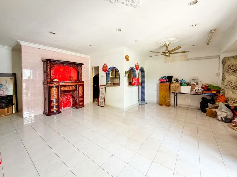 Rumah Teres 2-Tingkat untuk Dijual di Kota Kemuning (Shah Alam) - Masnizah Arifin - Living Room - PropertyGuru.com.my