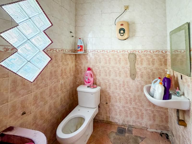 Rumah Teres 2-Tingkat untuk Dijual di Kota Kemuning (Shah Alam) - Masnizah Arifin - Bathroom - PropertyGuru.com.my