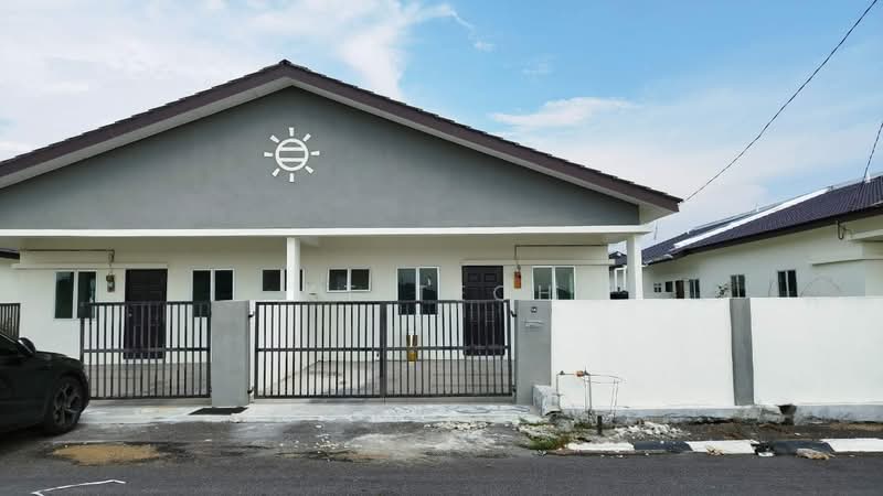 1-storey Terraced House for Sale in Teluk Intan (Perak) - KT Teoh - Exterior - PropertyGuru.com.my