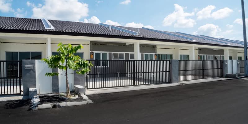 1-storey Terraced House for Sale in Teluk Intan (Perak) - KT Teoh - Exterior - PropertyGuru.com.my