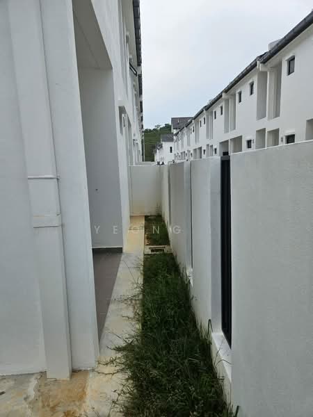 Rumah Teres untuk Dijual di Sepang (Selangor) - Yeong . - Exterior - PropertyGuru.com.my