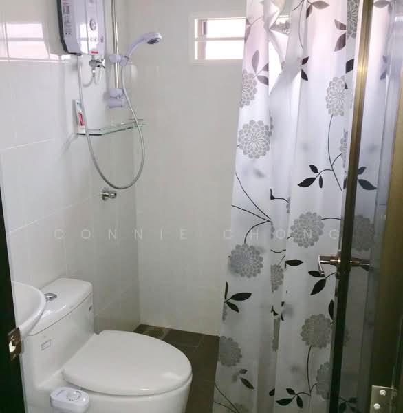 1-storey Terraced House for Sale in Port Dickson (Negeri Sembilan) - Connie Chong - Bathroom - PropertyGuru.com.my