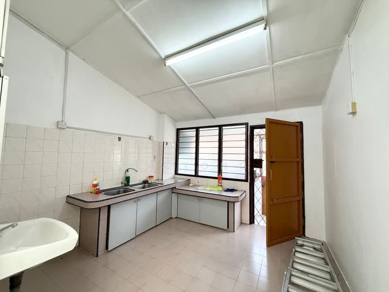 1-storey Terraced House for Rent in Taman Rasi Jaya (Menglembu) - Ms Yong - PropertyGuru.com.my