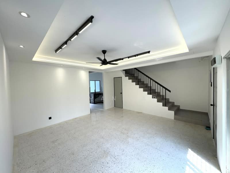 Rumah Teres 2 Tingkat untuk Dijual di Bukit Beruntung (Selangor) - Roman Yap - Living Room - PropertyGuru.com.my