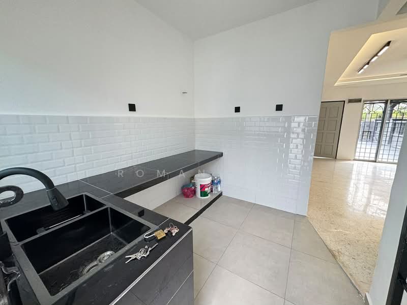 Rumah Teres 2 Tingkat untuk Dijual di Bukit Beruntung (Selangor) - Roman Yap - Kitchen - PropertyGuru.com.my
