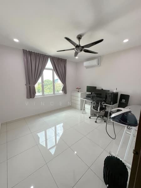 Servis Apartment untuk Dijual di Setia Tri-angle - Vincent Ooi - Study - PropertyGuru.com.my
