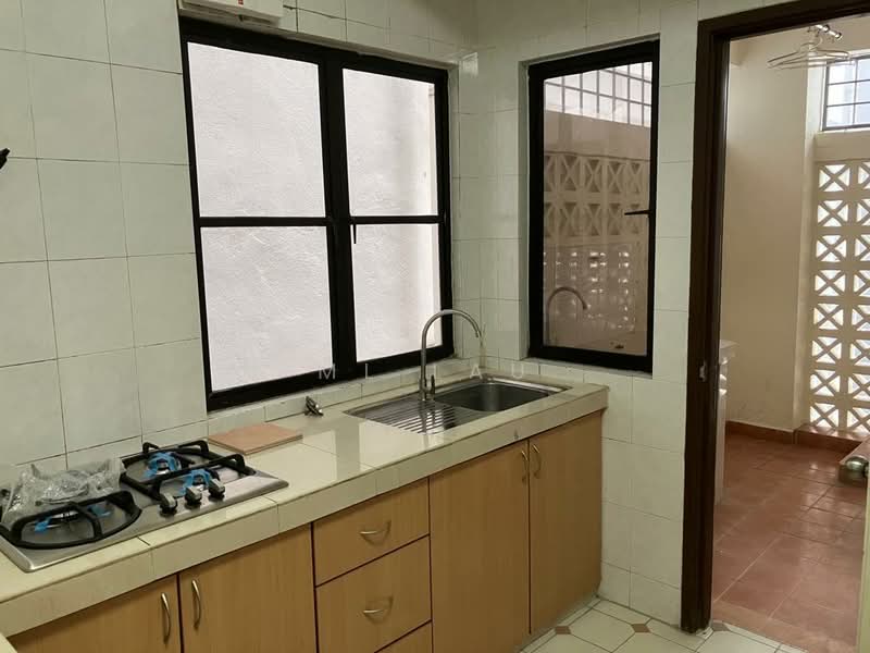 Kondominium untuk Disewa di Tiara Faber - ML Lau - Kitchen - PropertyGuru.com.my
