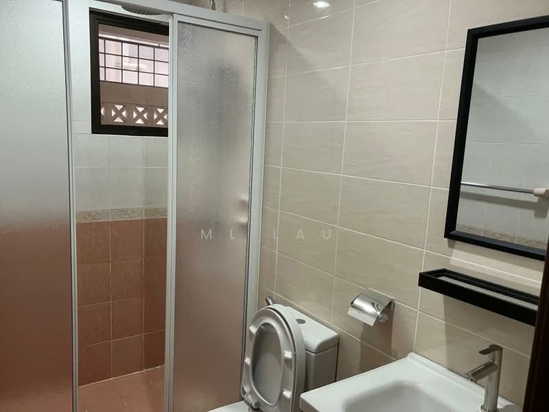Kondominium untuk Disewa di Tiara Faber - ML Lau - Bathroom - PropertyGuru.com.my