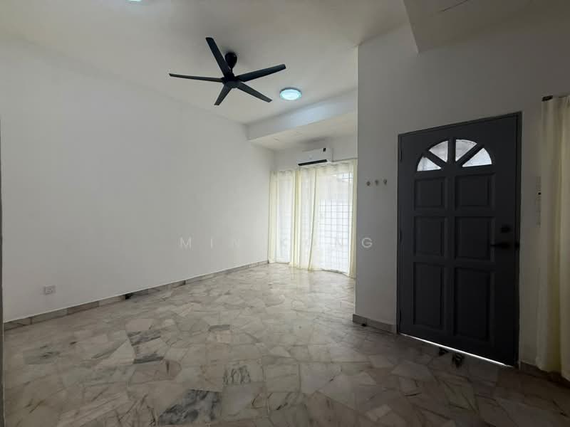 2-storey Terraced House for Rent in Johor Bahru (Johor) - Min Kong - Living Room - PropertyGuru.com.my