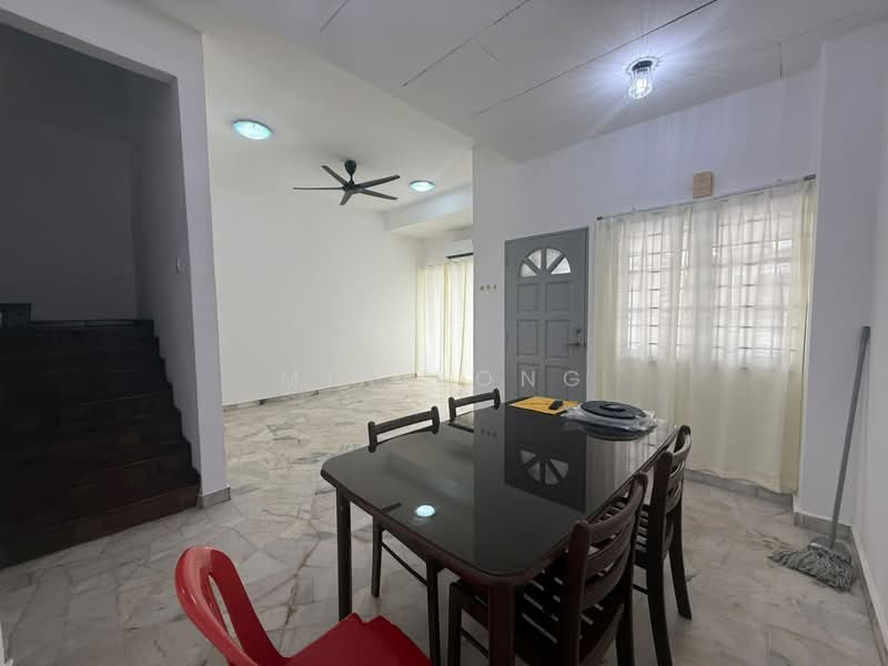2-storey Terraced House for Rent in Johor Bahru (Johor) - Min Kong - Dining Room - PropertyGuru.com.my