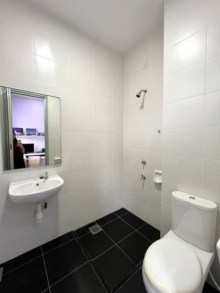Cluster House for Sale in Setia Tropika (Johor Bahru) - Kayden Voon - Bathroom - PropertyGuru.com.my