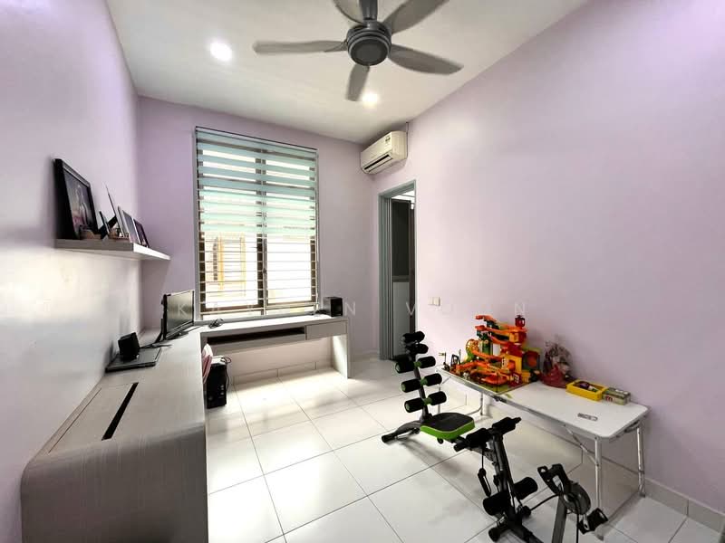 Cluster House for Sale in Setia Tropika (Johor Bahru) - Kayden Voon - Study - PropertyGuru.com.my