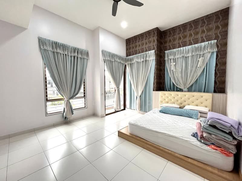 Cluster House for Sale in Setia Tropika (Johor Bahru) - Kayden Voon - Bedroom - PropertyGuru.com.my