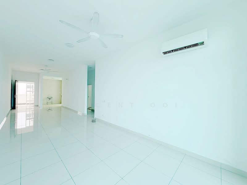 Servis Apartment untuk Dijual di Setia Tri-angle - Vincent Ooi - Living Room - PropertyGuru.com.my