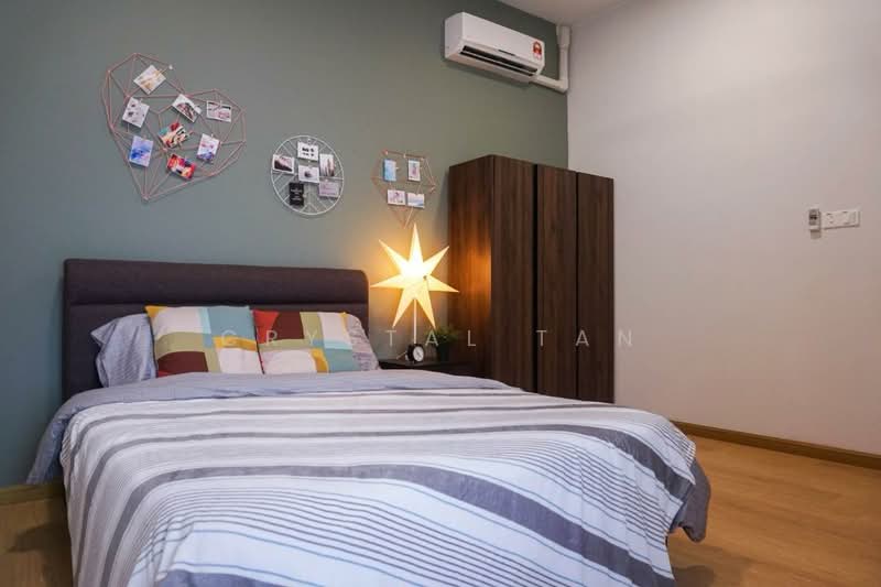 Condominium for Sale at Royal Strand @ Country Garden Danga Bay - Crystal Tan - Bedroom - PropertyGuru.com.my