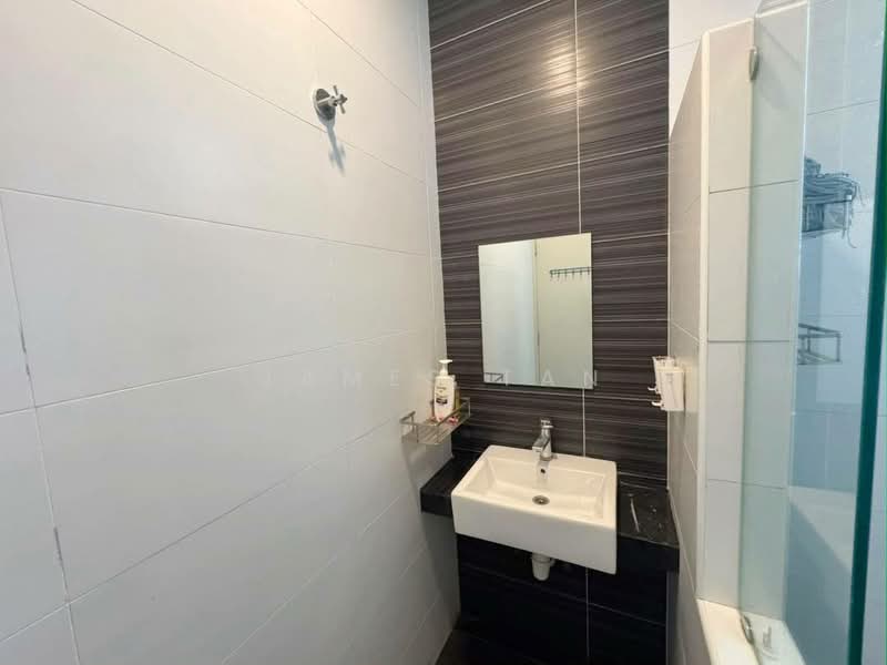 Rumah Kluster untuk Disewa di Bukit Indah (Iskandar Puteri (Nusajaya)) - James Tan - Bathroom - PropertyGuru.com.my