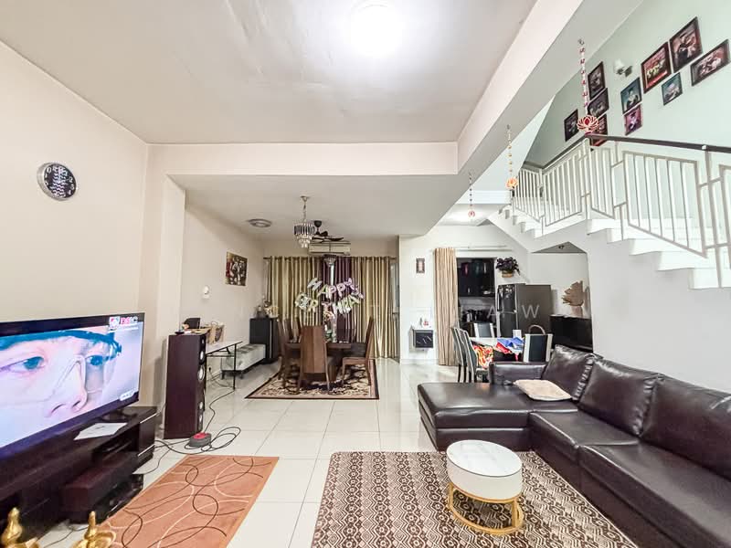 3-storey Terraced House for Sale in Seksyen 11 (Kota Damansara) - Vincent Liaw - Living Room - PropertyGuru.com.my