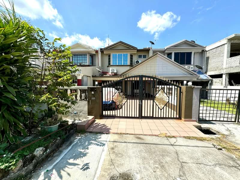 2-storey Terraced House for Sale in Bandar Kinrara Seksyen 5 (Bandar Kinrara) - Azli Ibrahim - Exterior - PropertyGuru.com.my