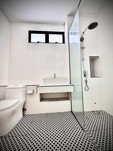 Rumah Berkembar untuk Dijual di Bandar Cassia (Batu Kawan) - Ooi Chee Khoon - Bathroom - PropertyGuru.com.my