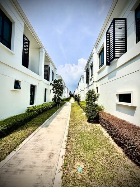 Rumah Berkembar untuk Dijual di Bandar Cassia (Batu Kawan) - Ooi Chee Khoon - Exterior - PropertyGuru.com.my