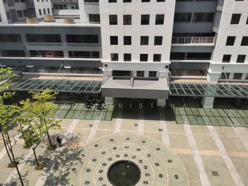 Office for Rent in Mont Kiara (Kuala Lumpur) - Lee Christina - Courtyard/Fountain - PropertyGuru.com.my