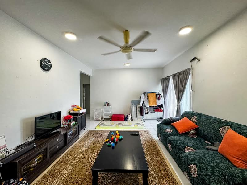 Condominium for Sale at D'Pines@Ampang - Azli Ibrahim - Living Room - PropertyGuru.com.my