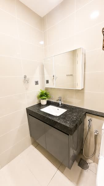 Service Residence for Rent at The Park 2 - Chong Hui Ying - Bathroom - PropertyGuru.com.my