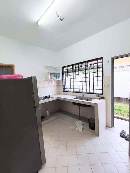 Rumah Banglo untuk Disewa di Desa Salak Permata (Sepang) - FAIZ REZA - Kitchen - PropertyGuru.com.my