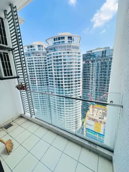 Servis Apartment untuk Disewa di South View - Xin Nee - Balcony - PropertyGuru.com.my