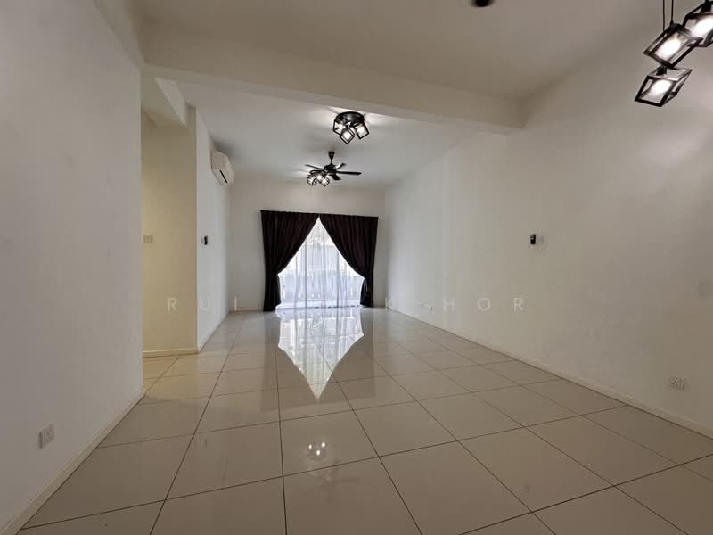 Terraced House for Rent in Bandar Tropicana Aman (Telok Panglima Garang) - Rui Teck Hor - Living Room - PropertyGuru.com.my