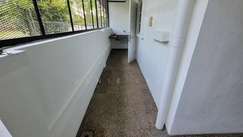 Rumah Teres 2.5-Tingkat untuk Disewa di Alam Impian (Shah Alam) - Janie Lee - Back Corridor - PropertyGuru.com.my