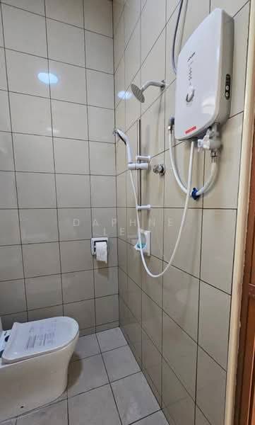 Rumah Teres untuk Disewa di Johor Bahru (Johor) - Daphne Lee - Bathroom - PropertyGuru.com.my