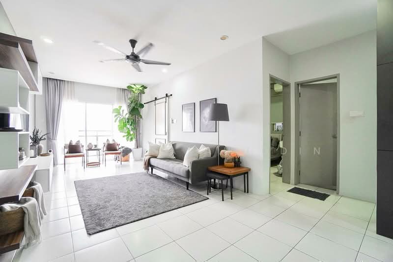 Condominium for Sale at Residensi Platinum Teratai - Mudz Salahuddin - Living Room - PropertyGuru.com.my
