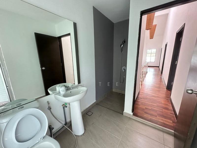 Rumah Teres 2-Tingkat untuk Disewa di Leisure Farm (Gelang Patah) - RQ Tee - PropertyGuru.com.my