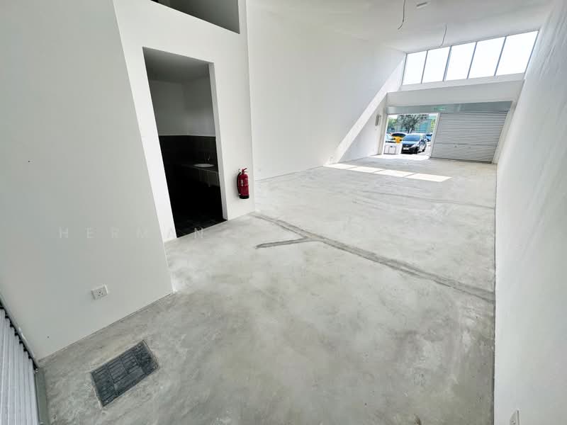 Shop for Rent in Bandar Tasik Kesuma (Beranang) - Herman Sazwan Nor Rahim - Interior - PropertyGuru.com.my