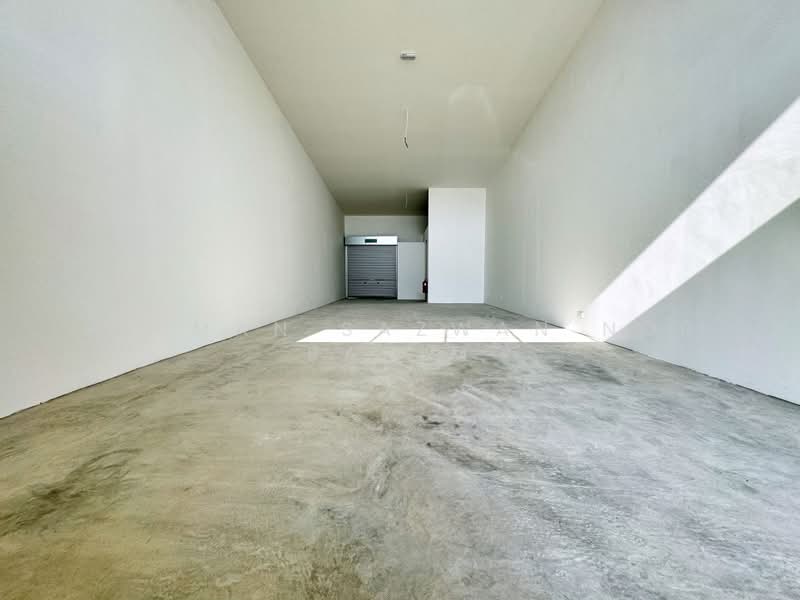 Shop for Rent in Bandar Tasik Kesuma (Beranang) - Herman Sazwan Nor Rahim - Interior - PropertyGuru.com.my
