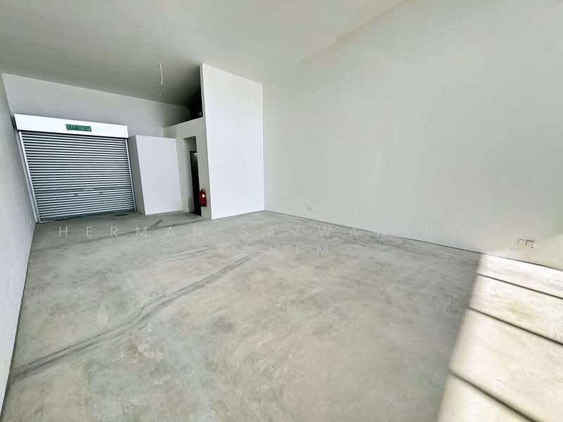 Shop for Rent in Bandar Tasik Kesuma (Beranang) - Herman Sazwan Nor Rahim - Interior - PropertyGuru.com.my