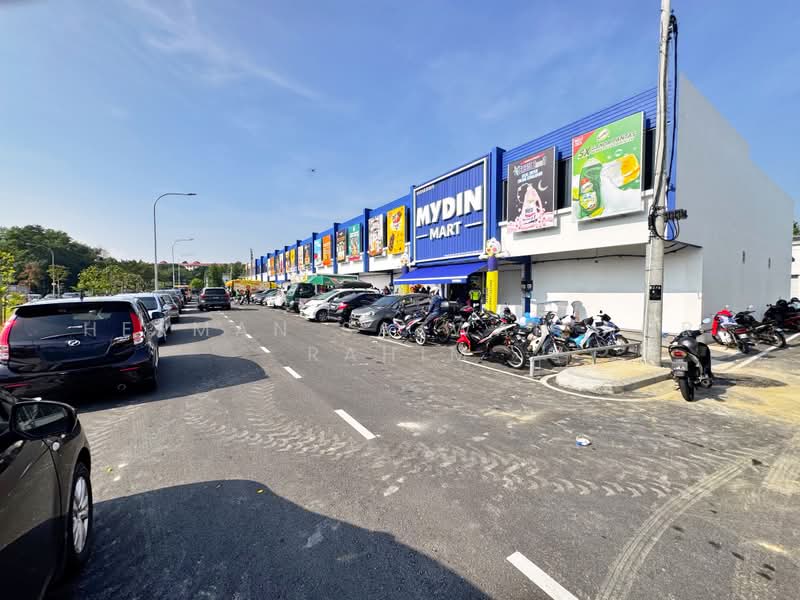 Shop for Rent in Bandar Tasik Kesuma (Beranang) - Herman Sazwan Nor Rahim - Exterior - PropertyGuru.com.my