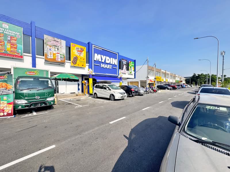 Shop for Rent in Bandar Tasik Kesuma (Beranang) - Herman Sazwan Nor Rahim - Exterior - PropertyGuru.com.my