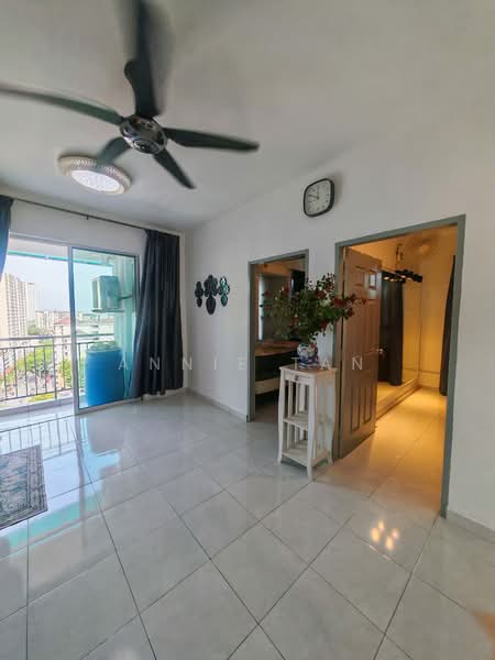 Pangsapuri untuk Disewa di Damai Vista Apartment - Annie Tan - Living Room - PropertyGuru.com.my