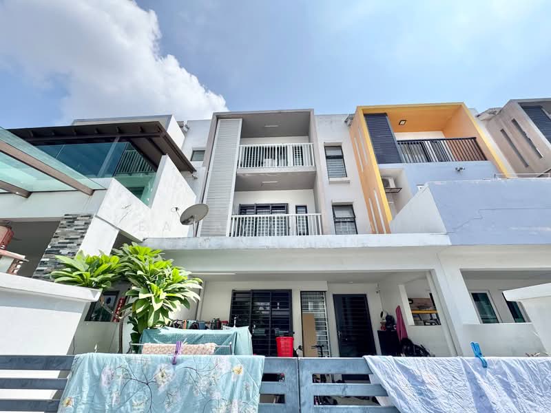 Rumah Teres 2.5 Tingkat untuk Dijual di Puchong (Selangor) - Keasavan Hari Krishnan - Exterior - PropertyGuru.com.my